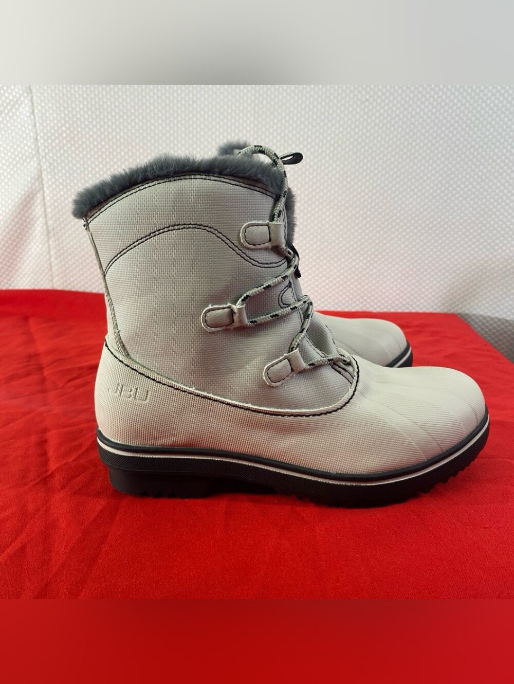 JBU by Jambu Brisky Water-Resistant Winter Boots Stone White Faux Fur Size 7M
